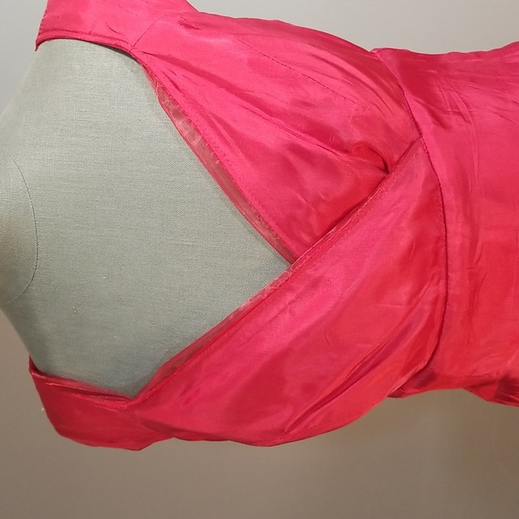 Organza Shimmering red dress approximate size 6 - Picture 11 of 17
